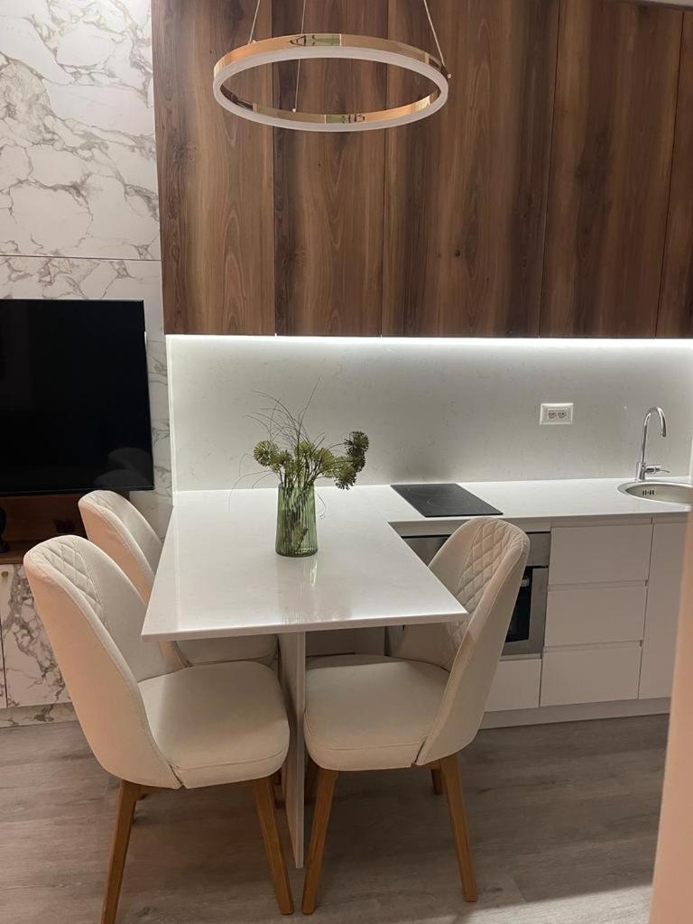 Scandi Apartaments Дуррес Экстерьер фото